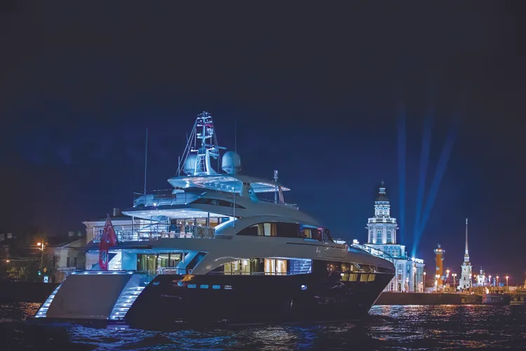 Ms. Perla La Perla yacht (Princess, 40.16m, 2013)
